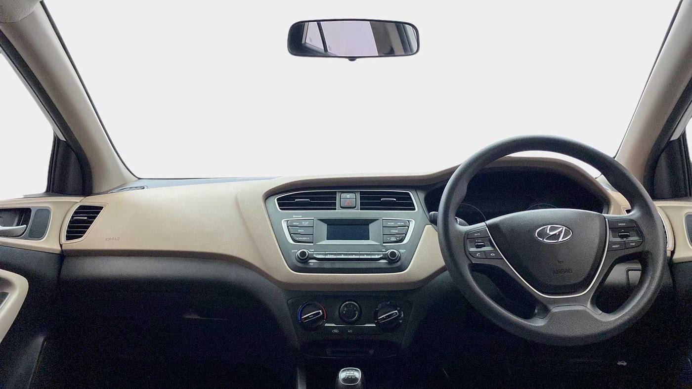 2019 Hyundai Elite i20 MAGNA PLUS 1.2, Petrol, Manual, 36,197 km, Dashboard