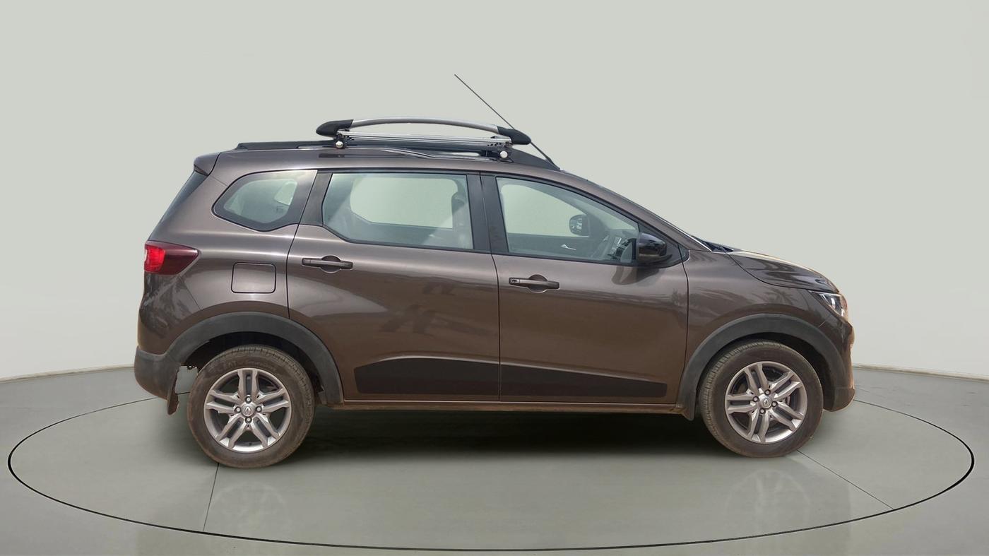 2021 Renault TRIBER RXZ AMT, Petrol, Automatic, 16,146 km, Right Side View