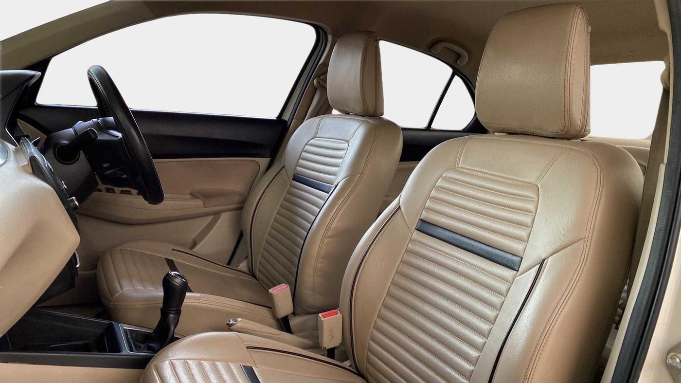 2020 Maruti Dzire VXI, Petrol, Manual, 61,434 km, Right Side Front Door Cabin