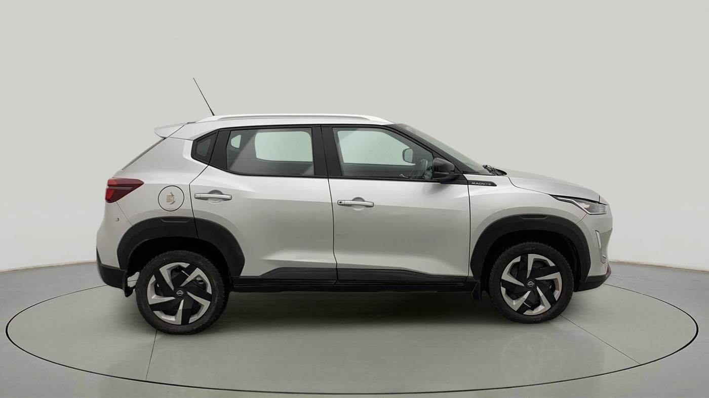 2021 Nissan MAGNITE XL TURBO, Petrol, Manual, 33,387 km, Right Side View