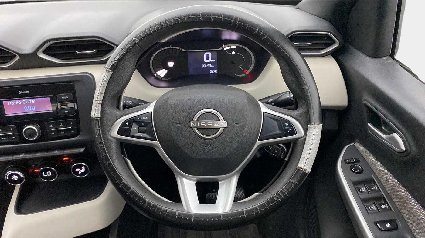 2021 Nissan MAGNITE XL TURBO, Petrol, Manual, 33,387 km, Steering Wheel Close Up