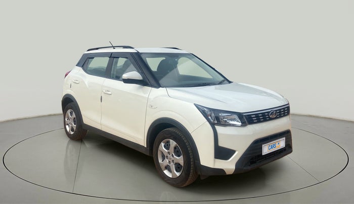 2021 Mahindra XUV300 W6 1.2 PETROL AMT, Petrol, Automatic, 7,897 km, SRP