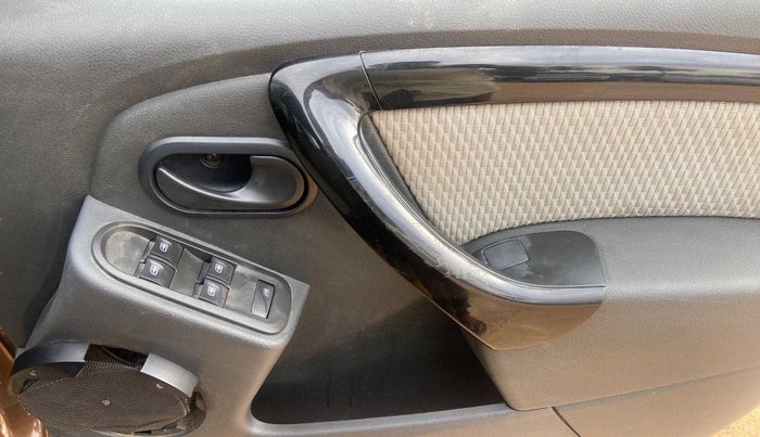 2015 Renault Duster 85 PS RXL DIESEL, Diesel, Manual, 67,527 km, Driver Side Door Panels Control