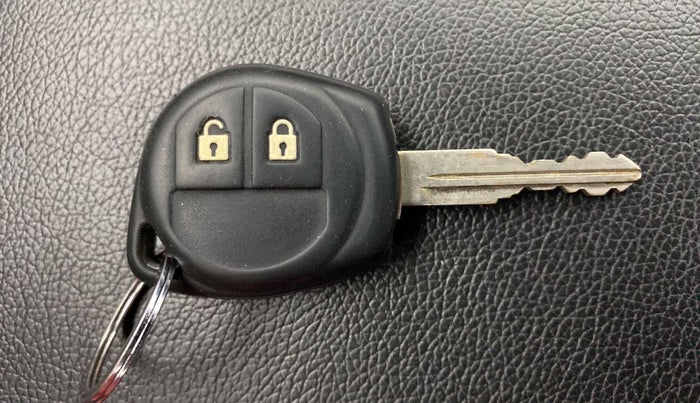 2013 Maruti Swift VXI, Petrol, Manual, 42,891 km, Key Close Up