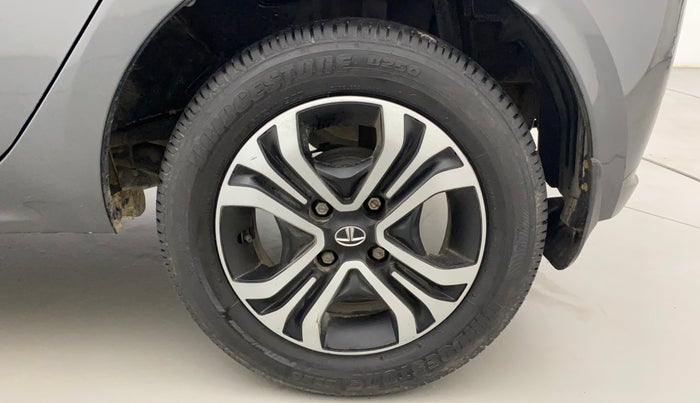 2022 Tata Tiago XT PETROL, Petrol, Manual, 19,666 km, Left Rear Wheel