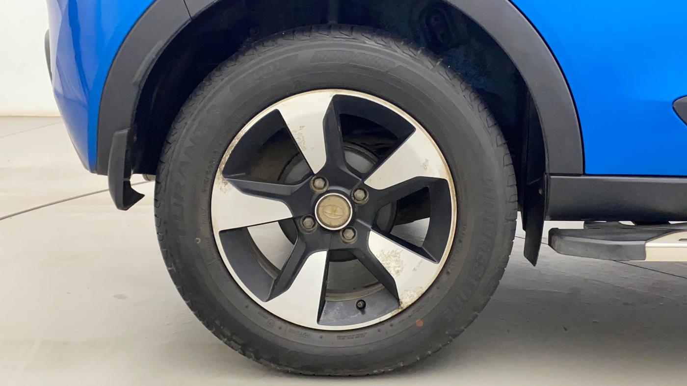2018 Tata NEXON XZ PLUS DIESEL, Diesel, Manual, 51,869 km, Right Rear Wheel