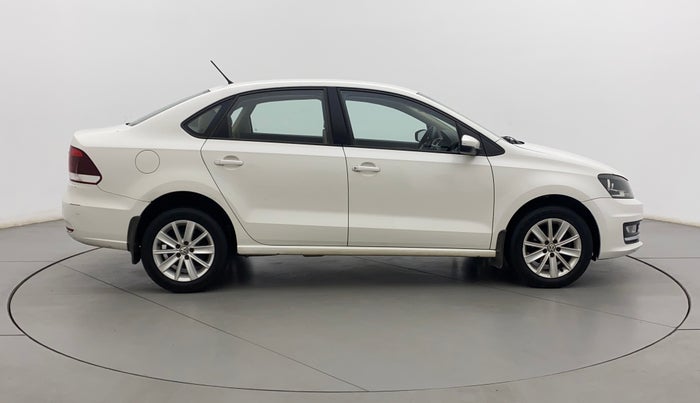 2016 Volkswagen Vento HIGHLINE PETROL AT, Petrol, Automatic, 71,277 km, Right Side View