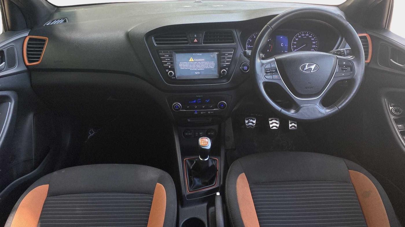 2016 Hyundai i20 Active 1.2 SX, Petrol, Manual, 37,729 km, Dashboard