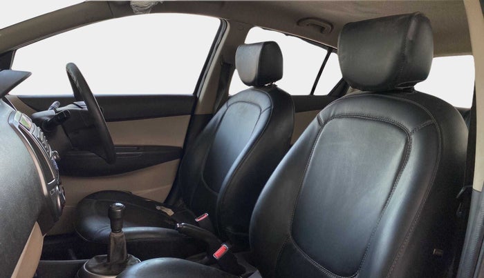 2012 Hyundai i20 MAGNA 1.2, Petrol, Manual, 51,560 km, Right Side Front Door Cabin