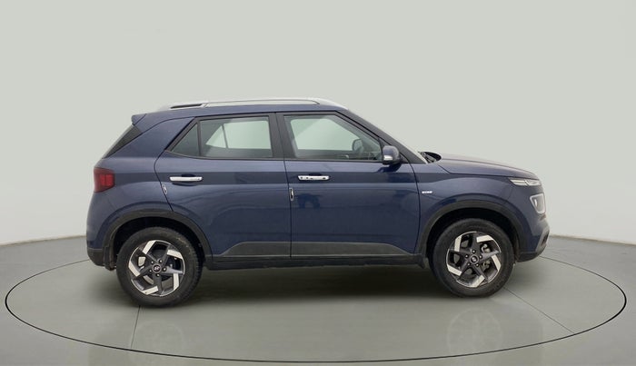 2022 Hyundai VENUE SX PLUS 1.0 TURBO DCT, Petrol, Automatic, 35,606 km, Right Side View