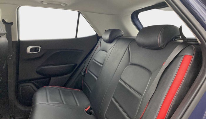 2022 Hyundai VENUE SX PLUS 1.0 TURBO DCT, Petrol, Automatic, 35,606 km, Right Side Rear Door Cabin