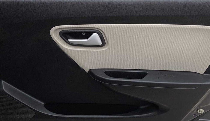 2022 Maruti Alto LXI OPT CNG, CNG, Manual, 24,720 km, Driver Side Door Panels Control