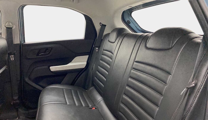 2022 Tata PUNCH ACCOMPLISHED MT, Petrol, Manual, 27,618 km, Right Side Rear Door Cabin