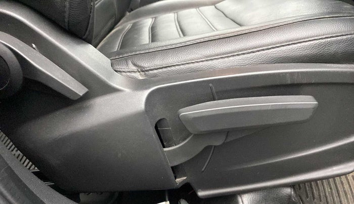 2022 Tata PUNCH ACCOMPLISHED MT, Petrol, Manual, 27,618 km, Driver Side Adjustment Panel