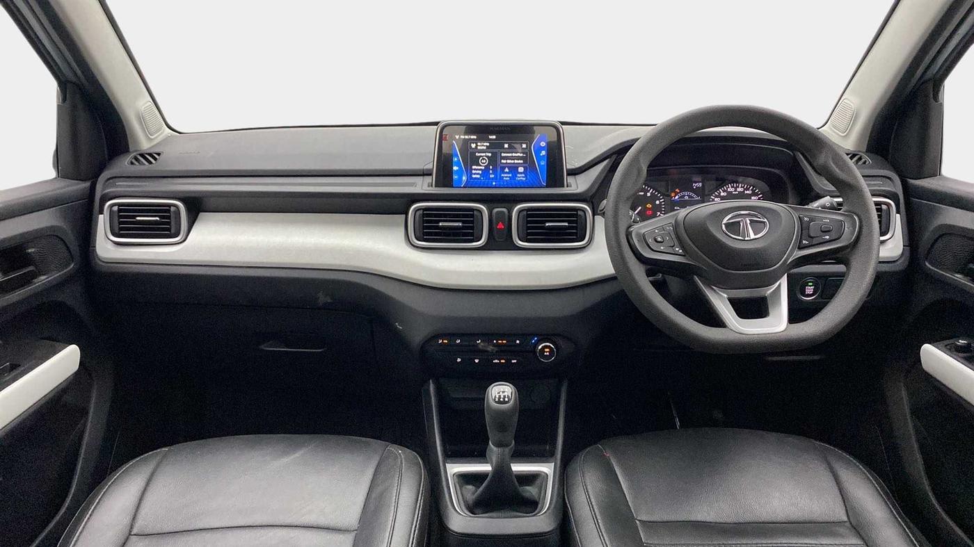 2022 Tata PUNCH ACCOMPLISHED MT, Petrol, Manual, 27,618 km, Dashboard