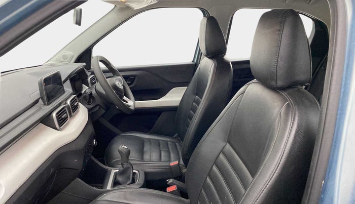 2022 Tata PUNCH ACCOMPLISHED MT, Petrol, Manual, 27,618 km, Right Side Front Door Cabin