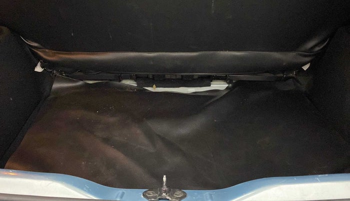 2022 Tata PUNCH ACCOMPLISHED MT, Petrol, Manual, 27,618 km, Boot Inside