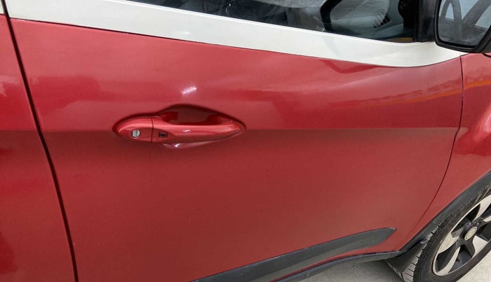 2017 Tata NEXON XZ PLUS PETROL, Petrol, Manual, 82,375 km, Driver-side door - Door visor damaged