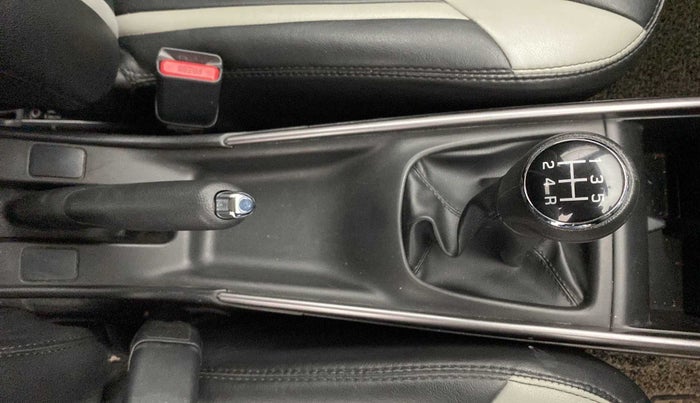 2019 Maruti Baleno DELTA PETROL 1.2, Petrol, Manual, 25,443 km, Gear Lever