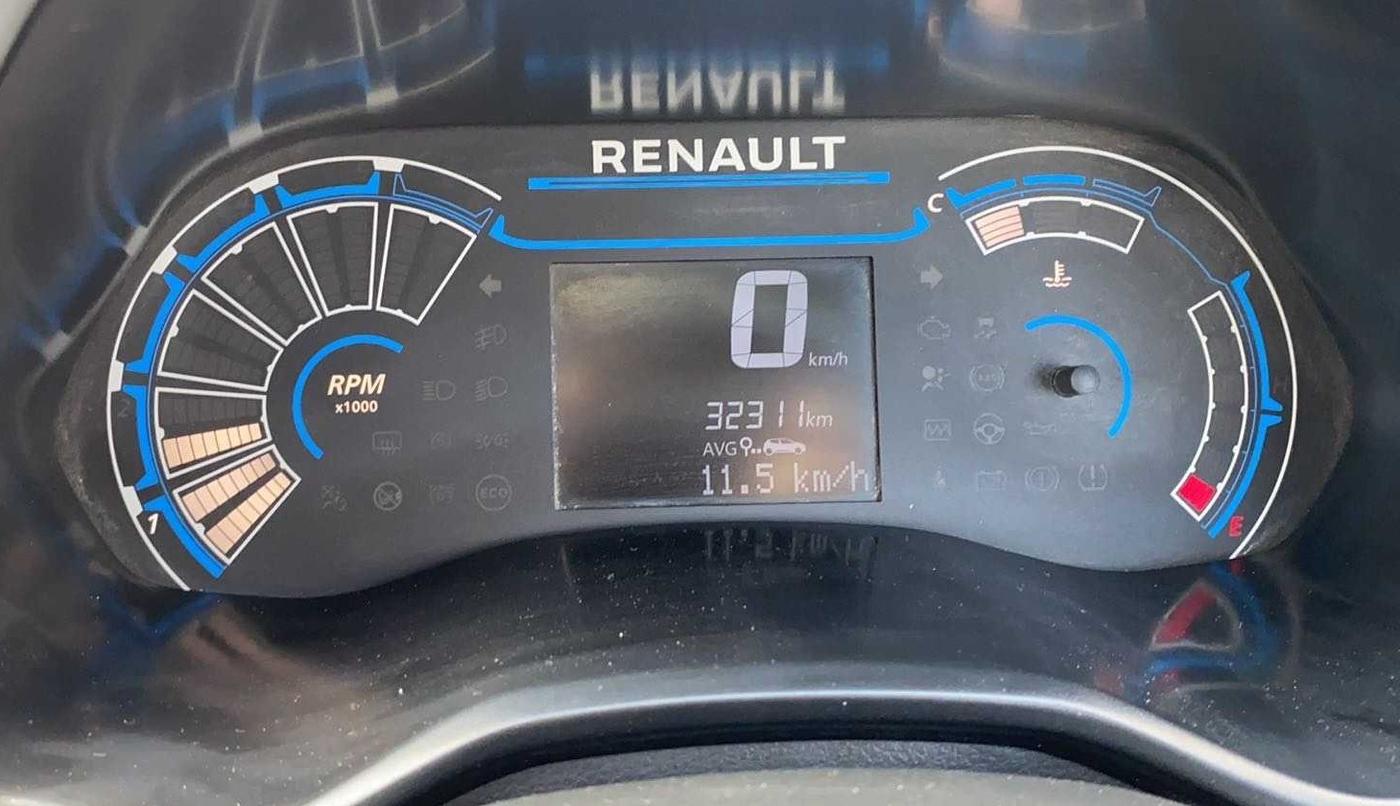 2020 Renault TRIBER RXT, Petrol, Manual, 32,288 km, Odometer Image