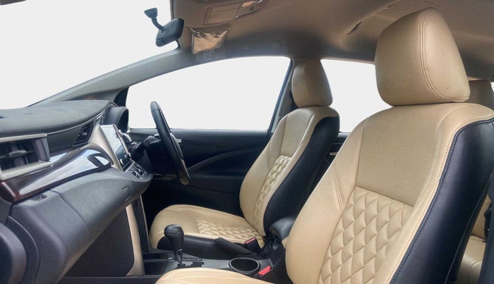 2021 Toyota Innova Crysta 2.4 GX AT 8 STR, Diesel, Automatic, 13,890 km, Right Side Front Door Cabin