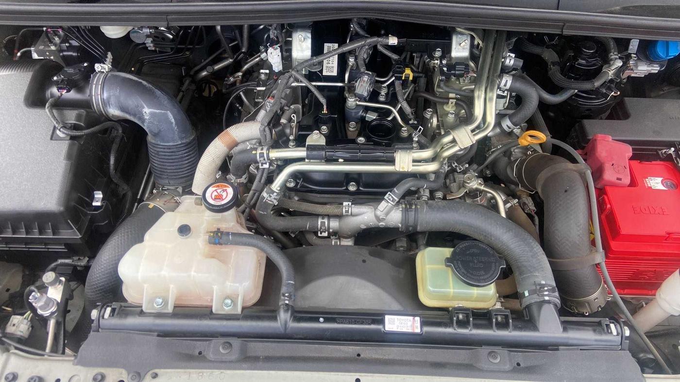 2021 Toyota Innova Crysta 2.4 GX AT 8 STR, Diesel, Automatic, 13,890 km, Open Bonet
