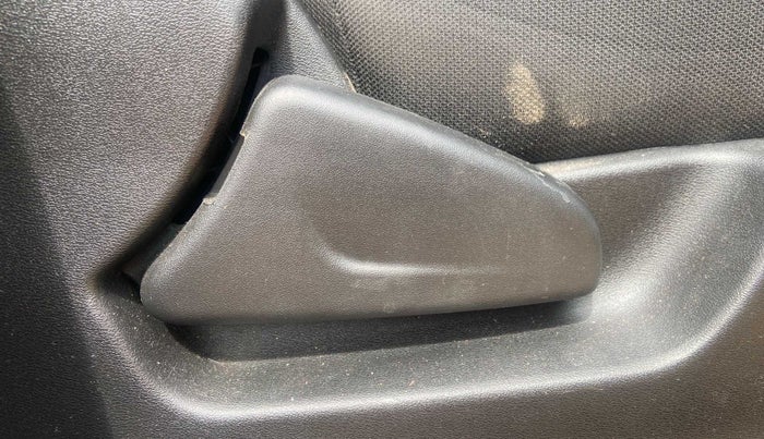 2018 Datsun Redi Go T(O) 1.0, Petrol, Manual, 18,378 km, Driver Side Adjustment Panel