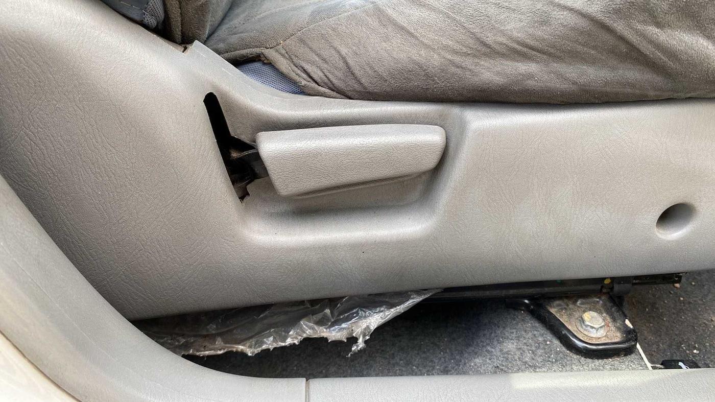 2011 Maruti Alto K10 VXI, Petrol, Manual, 62,918 km, Driver Side Adjustment Panel