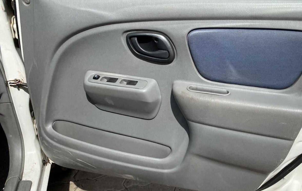 2011 Maruti Alto K10 VXI, Petrol, Manual, 62,918 km, Driver Side Door Panels Control