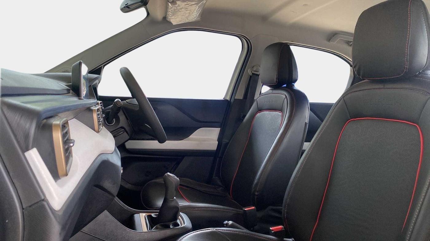 2022 Tata PUNCH ACCOMPLISHED MT, Petrol, Manual, 4,873 km, Right Side Front Door Cabin