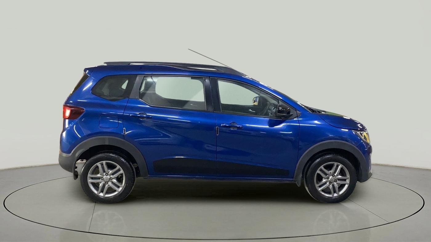 2022 Renault TRIBER RXZ AMT, Petrol, Automatic, 21,921 km, Right Side View