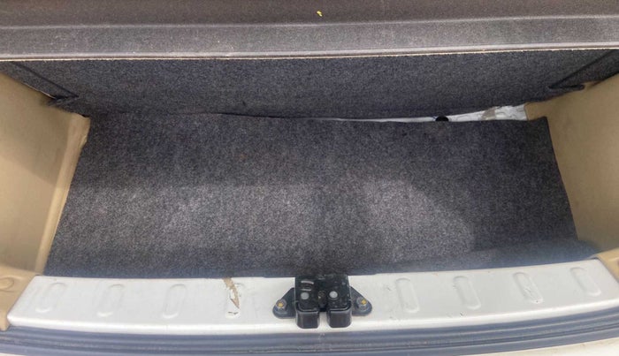 2013 Honda Brio S MT, Petrol, Manual, 27,050 km, Boot Inside