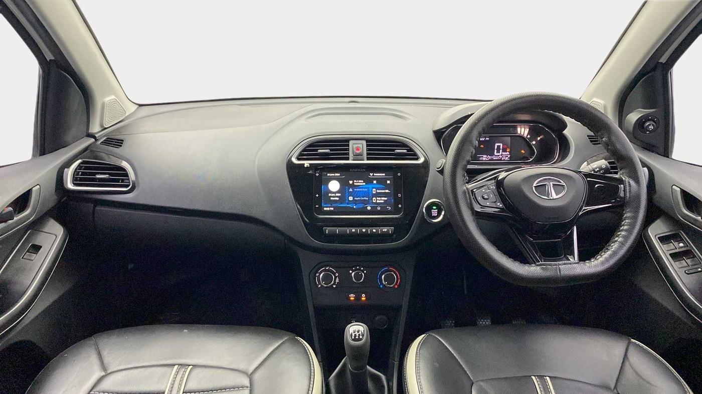 2023 Tata TIAGO NRG XZ MT, Petrol, Manual, 17,689 km, Dashboard