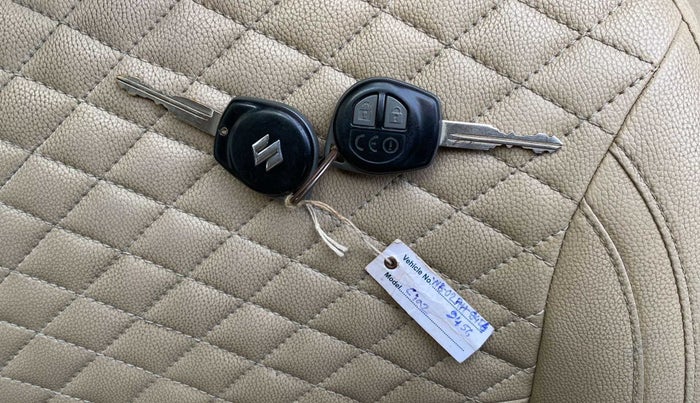 2015 Maruti Ciaz VXI, Petrol, Manual, 35,531 km, Key Close Up