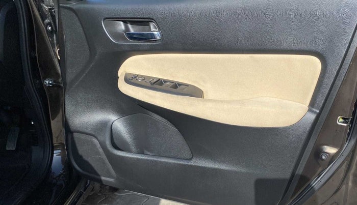 2022 Honda City 1.5L I-VTEC VX, Petrol, Manual, 12,425 km, Driver Side Door Panels Control