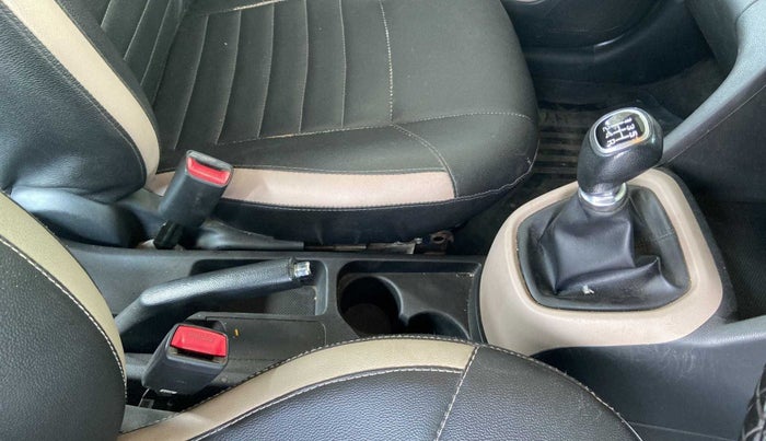 2018 Hyundai Grand i10 SPORTZ 1.2 KAPPA VTVT, Petrol, Manual, 67,907 km, Gear Lever