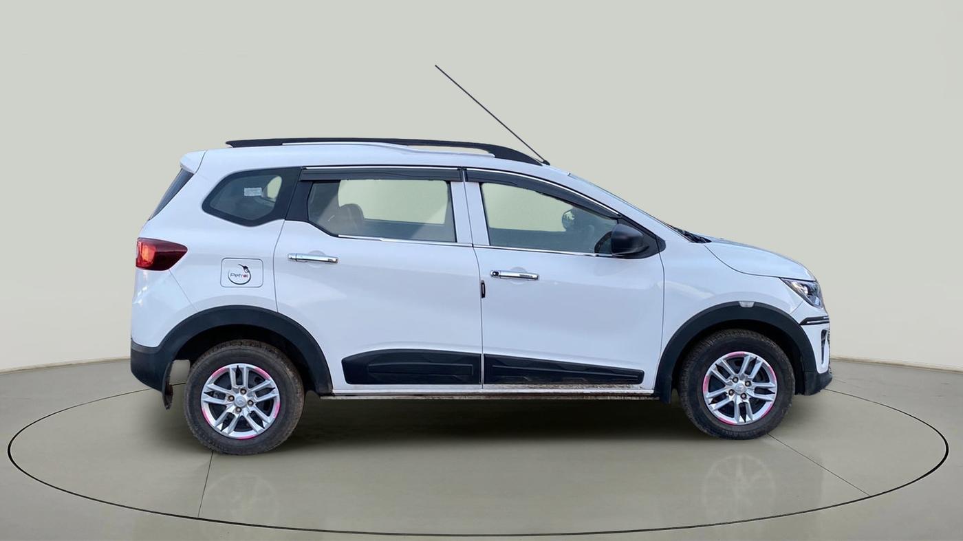 2022 Renault TRIBER RXL MT, Petrol, Manual, 8,402 km, Right Side