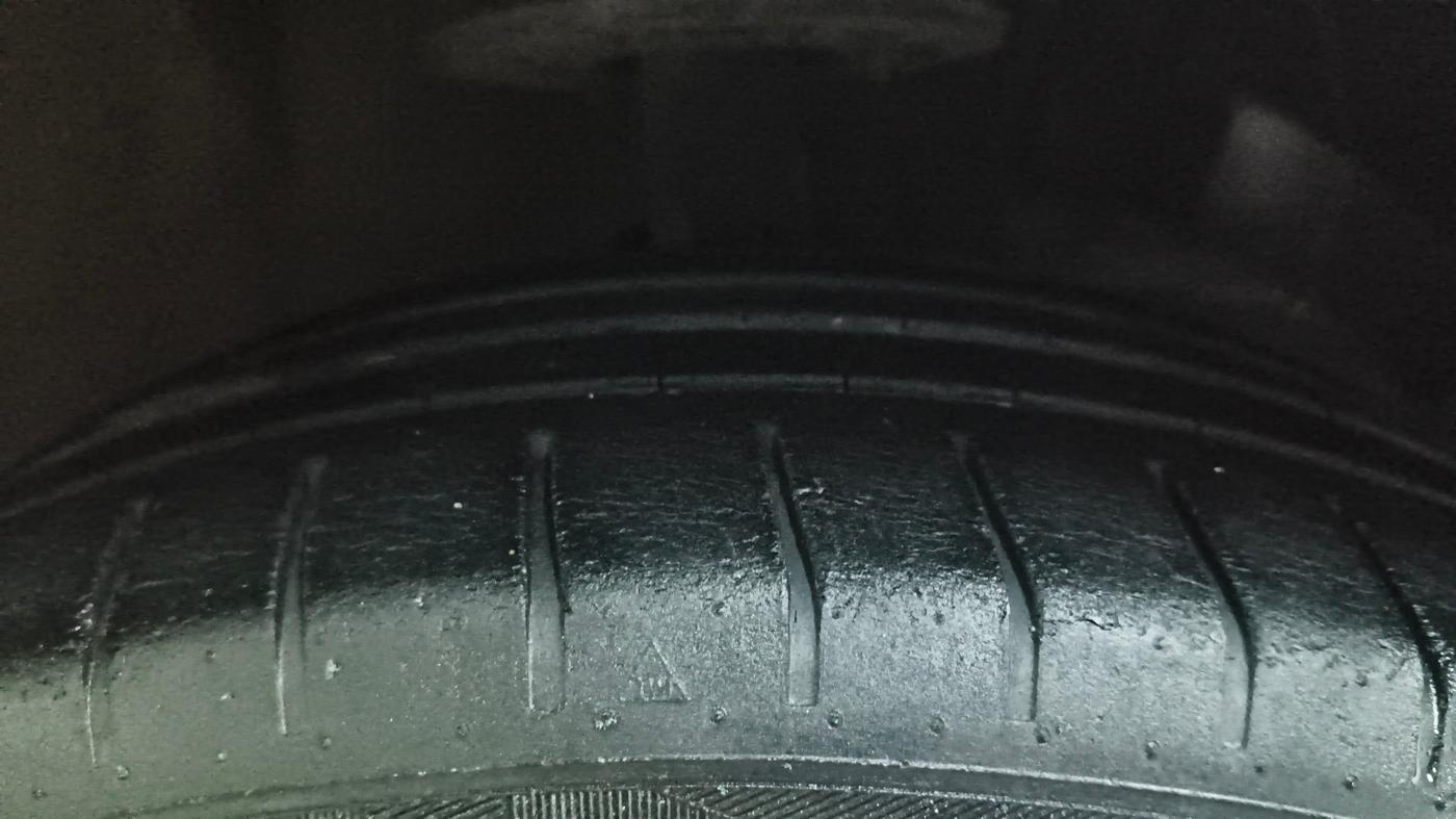 2017 Maruti Baleno ALPHA PETROL 1.2, Petrol, Manual, 1,15,425 km, Right Front Tyre Tread