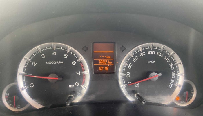 2016 Maruti Swift VXI, Petrol, Manual, 70,069 km, Odometer Image