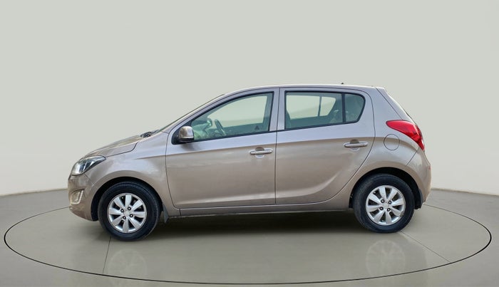 2013 Hyundai i20 SPORTZ 1.2, CNG, Manual, 65,186 km, Left Side
