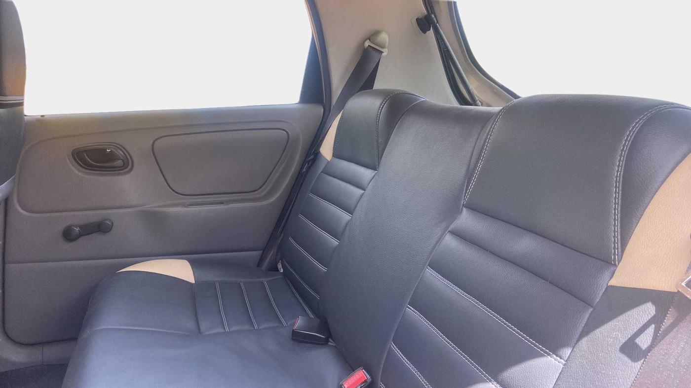 2014 Maruti Alto K10 LXI, Petrol, Manual, 63,819 km, Right Side Rear Door Cabin