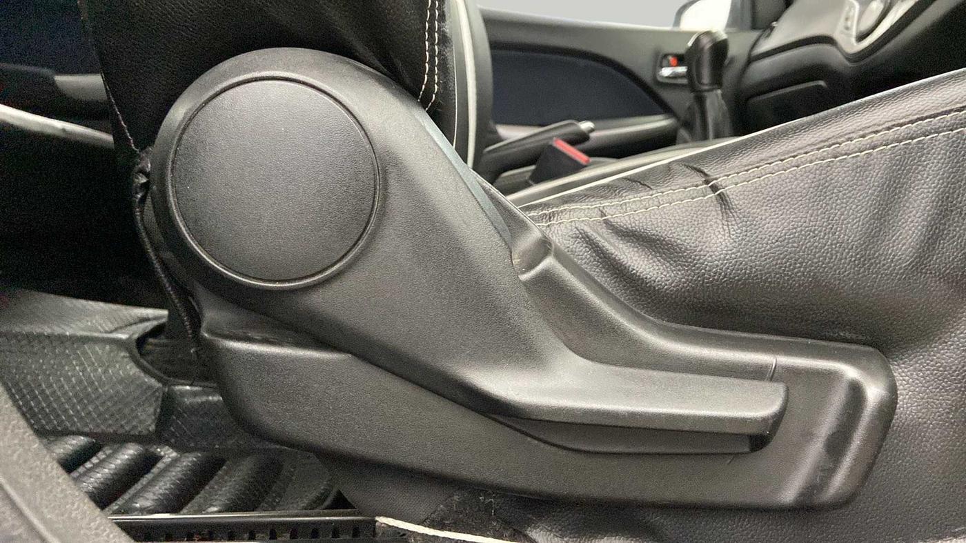 2019 Maruti Baleno DELTA PETROL 1.2, Petrol, Manual, 35,458 km, Driver Side Adjustment Panel