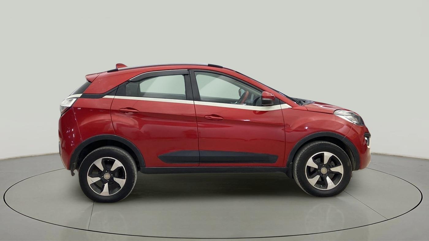 2017 Tata NEXON XZ PLUS PETROL, Petrol, Manual, 40,890 km, Right Side View