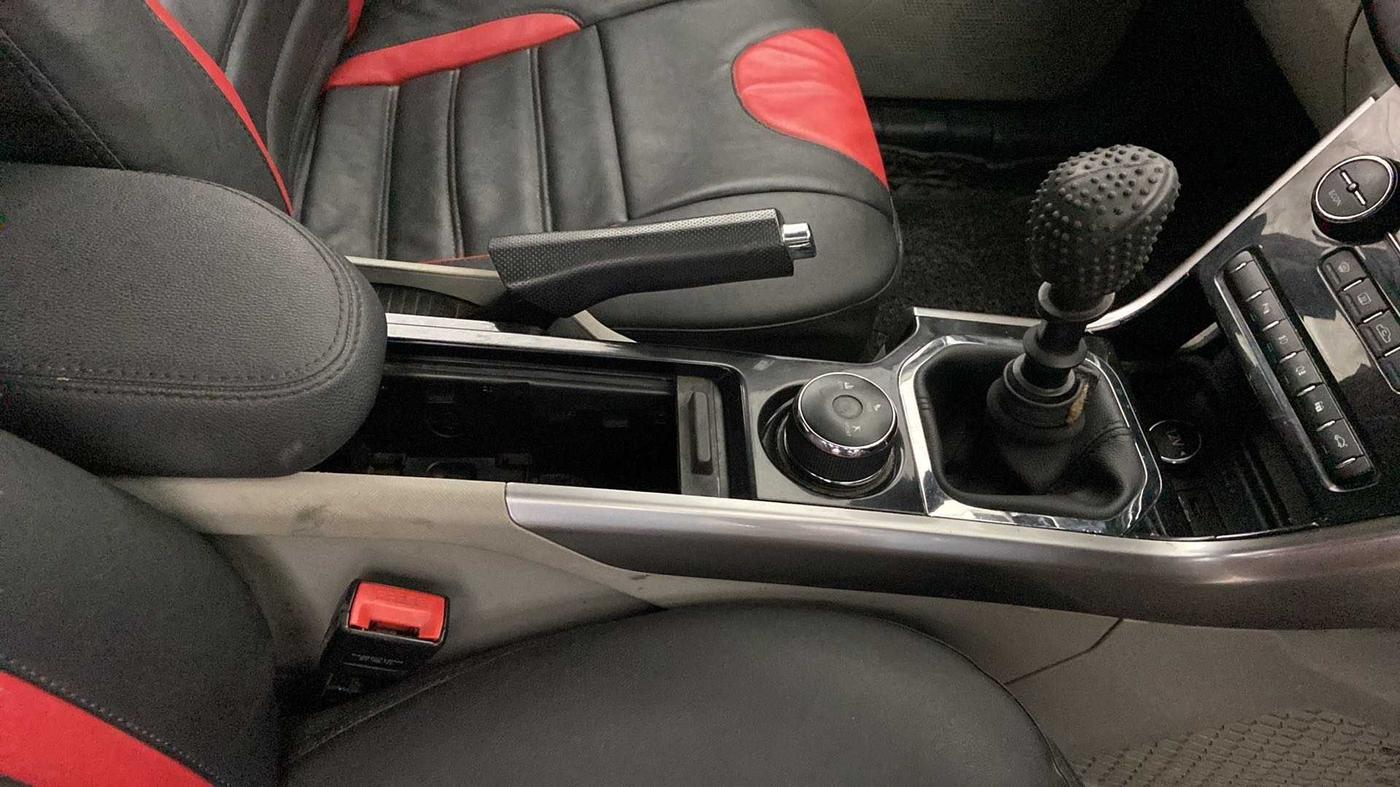 2017 Tata NEXON XZ PLUS PETROL, Petrol, Manual, 40,890 km, Gear Lever