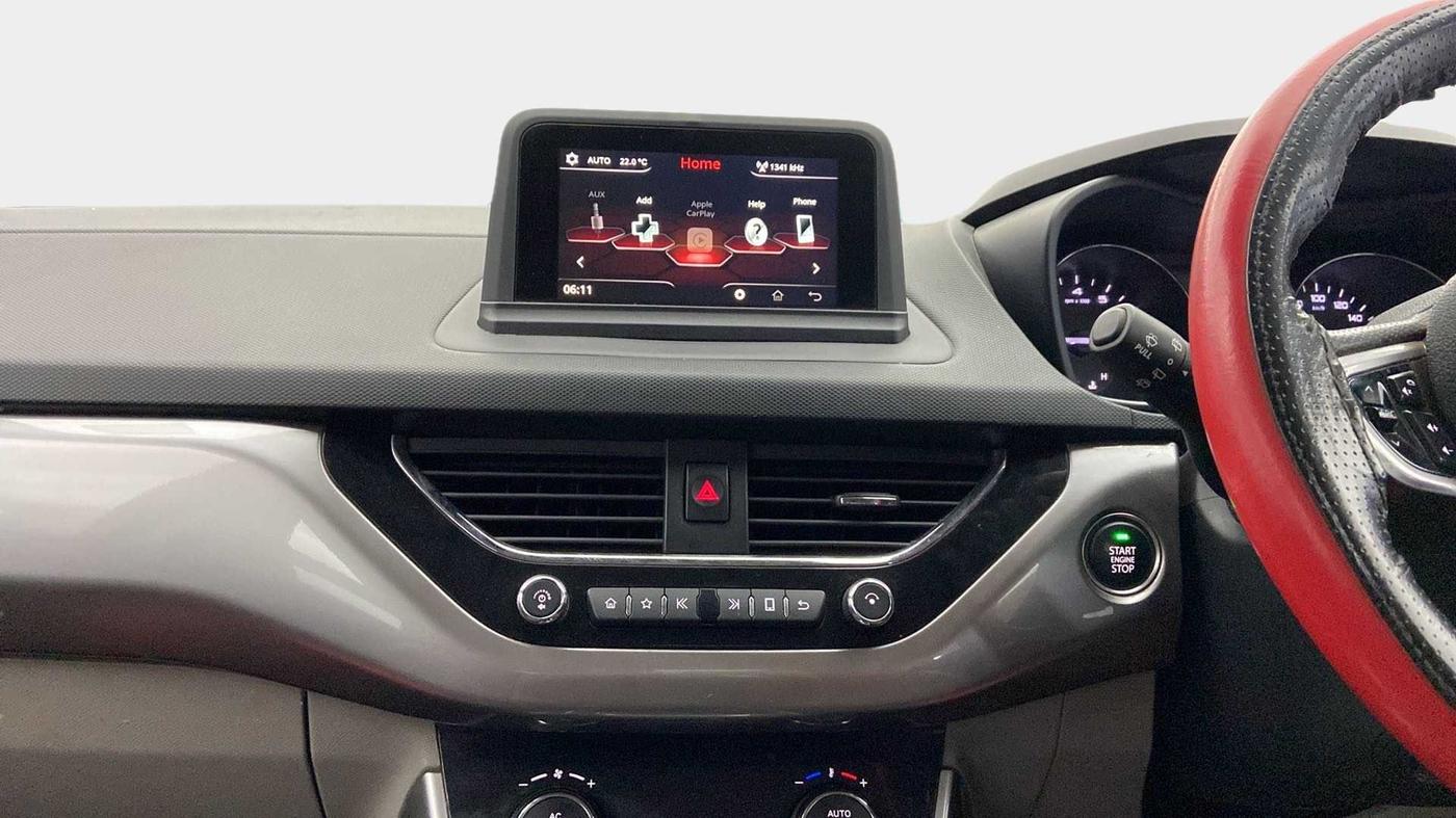 2017 Tata NEXON XZ PLUS PETROL, Petrol, Manual, 40,890 km, Air Conditioner