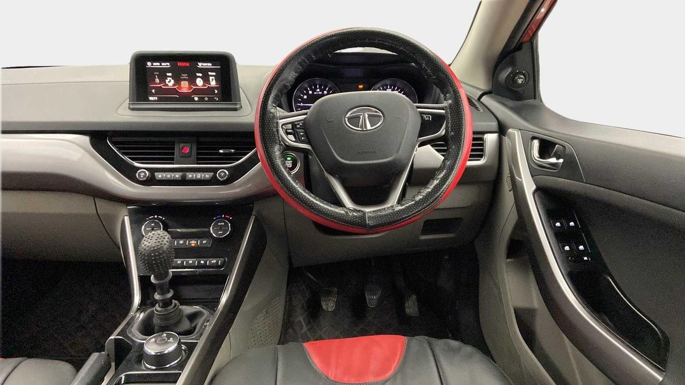 2017 Tata NEXON XZ PLUS PETROL, Petrol, Manual, 40,890 km, Steering Wheel Close Up