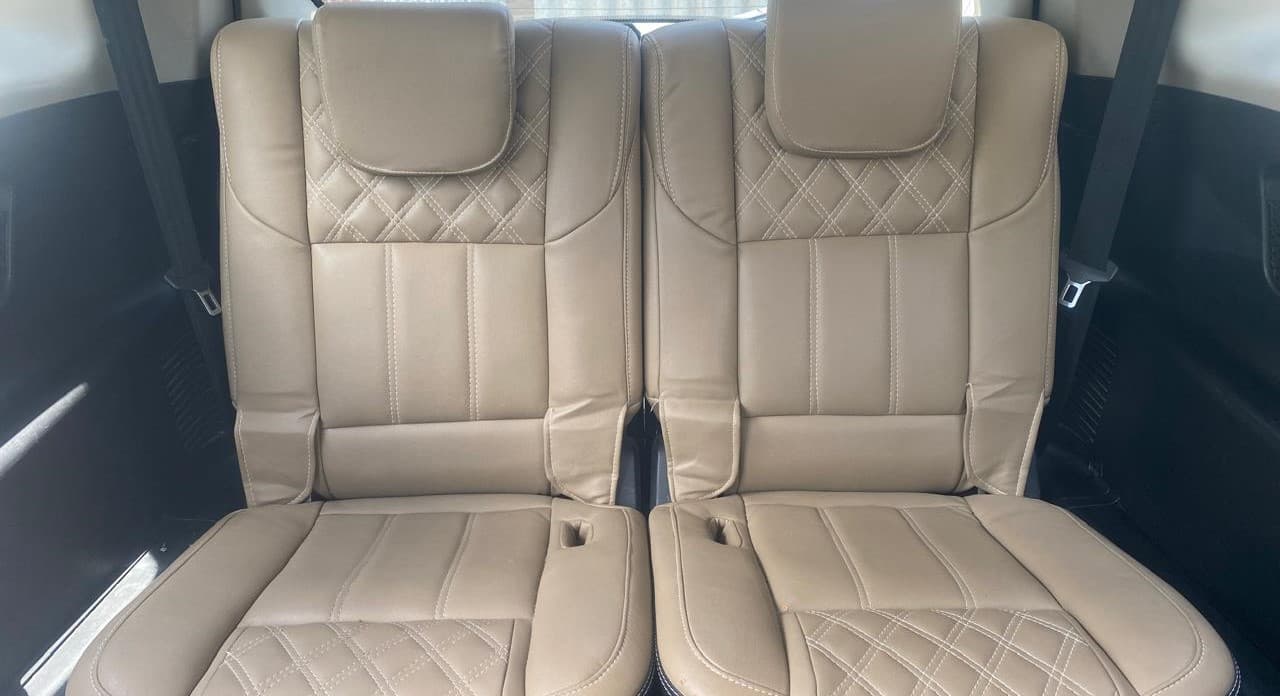 2018 Mahindra XUV500 W7, Diesel, Manual, 46,176 km, Third Seat Row ( optional )