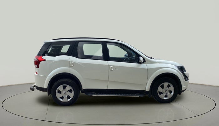 2018 Mahindra XUV500 W7, Diesel, Manual, 46,176 km, Right Side