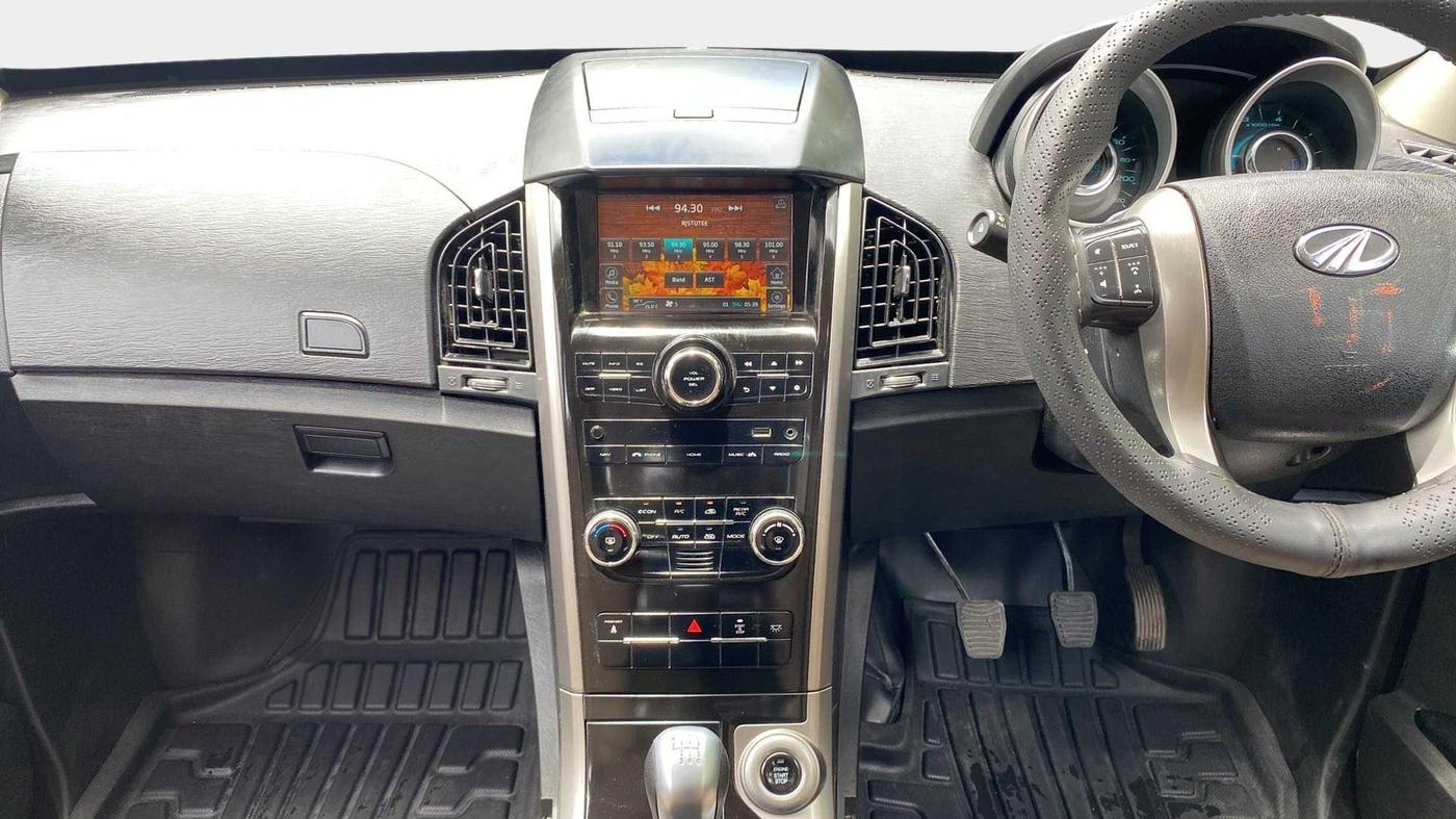 2018 Mahindra XUV500 W7, Diesel, Manual, 46,176 km, Air Conditioner