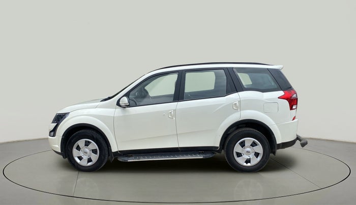 2018 Mahindra XUV500 W7, Diesel, Manual, 46,176 km, Left Side